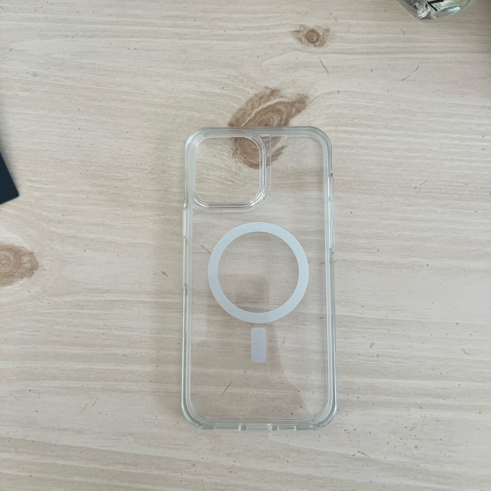 OtterBox Clear MagSafe Phone Case